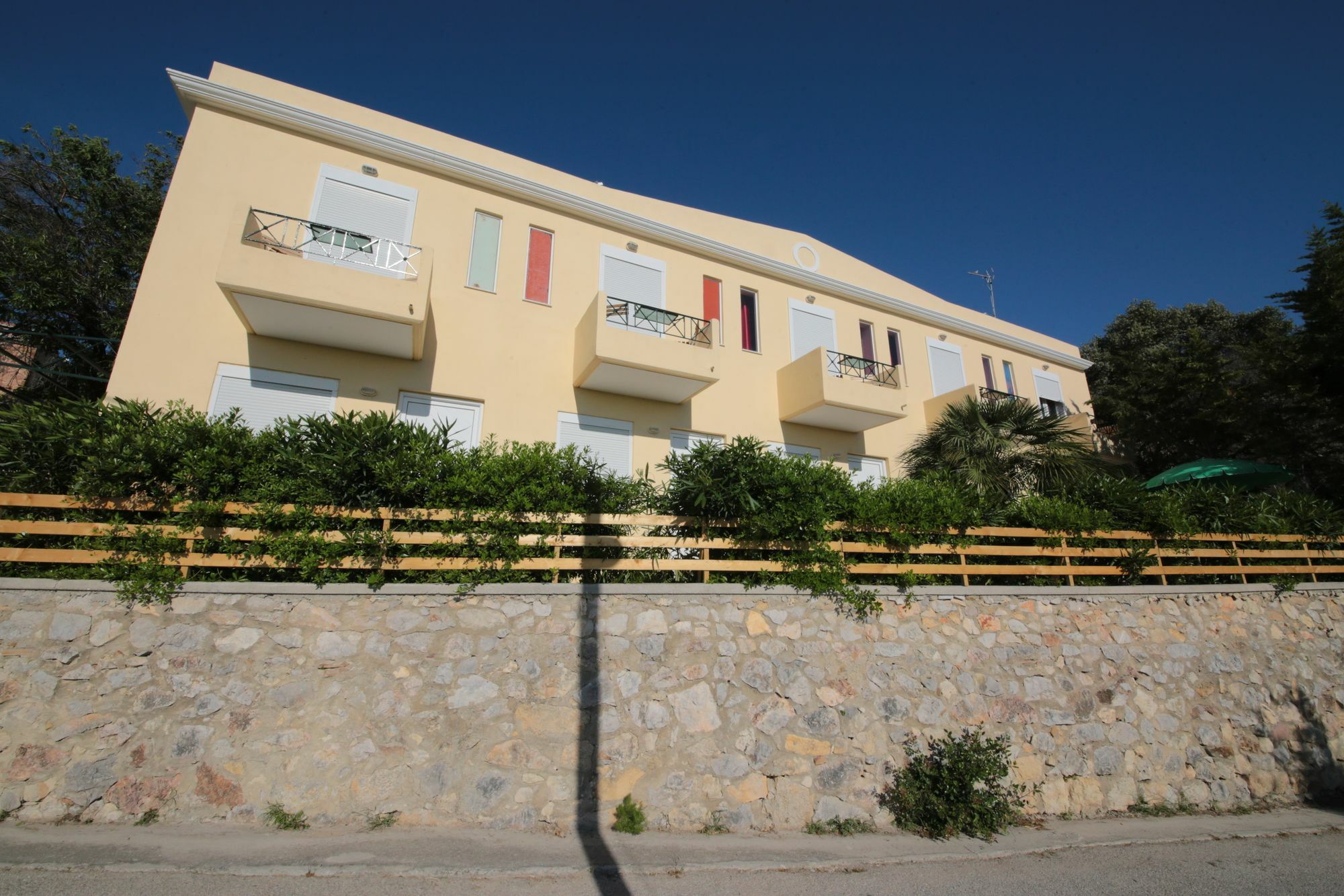 Point Twins Apartments Vrontádos Exterior foto